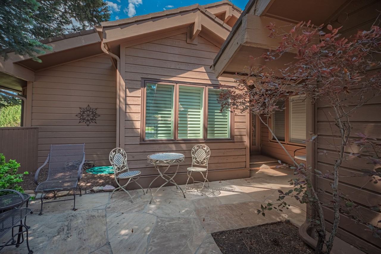 3570 Camels Ridge Ln - Photo 3 of 36