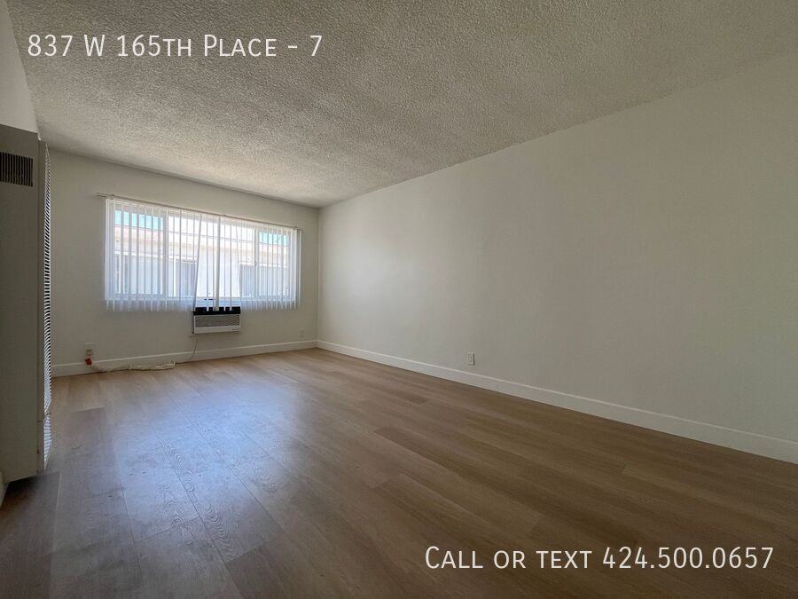 837 W 165th Pl #7 - Photo 3 of 27