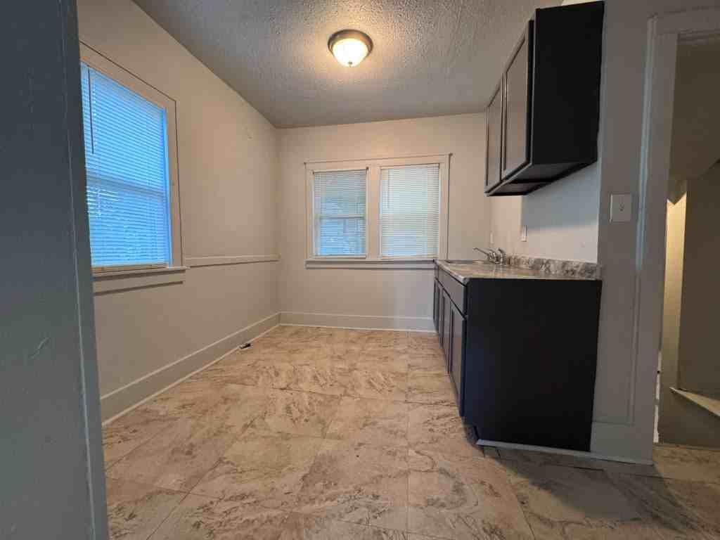 2474 Fullerton St #1 - Photo 6 of 11