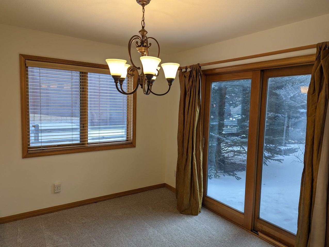 430 Belford St #C - Photo 7 of 25