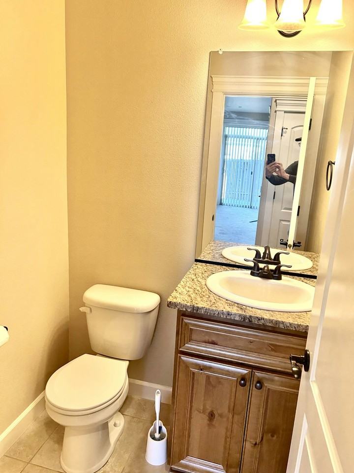 243 North 33rd Court - Photo 5 of 15