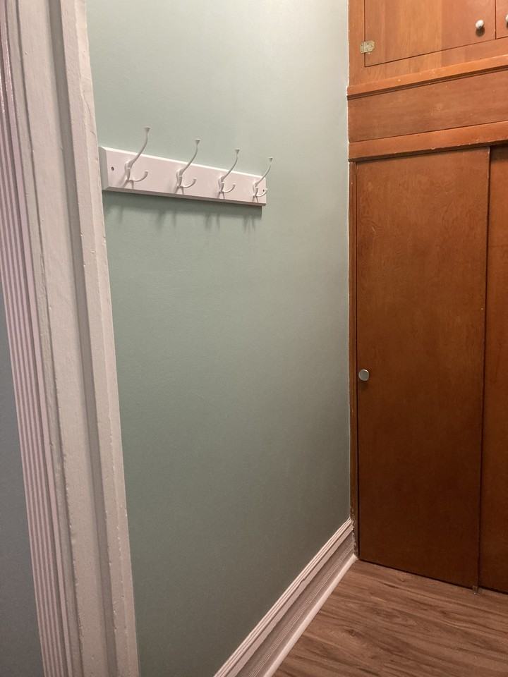 2319 W 25th St #1 - Photo 3 of 24