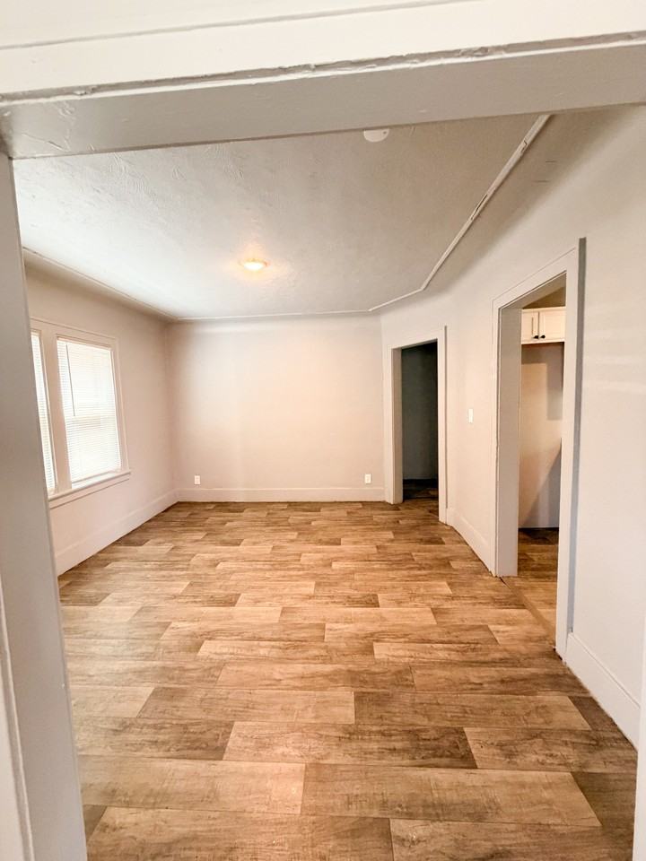 13225 Santa Rosa Dr #1 - Photo 3 of 37