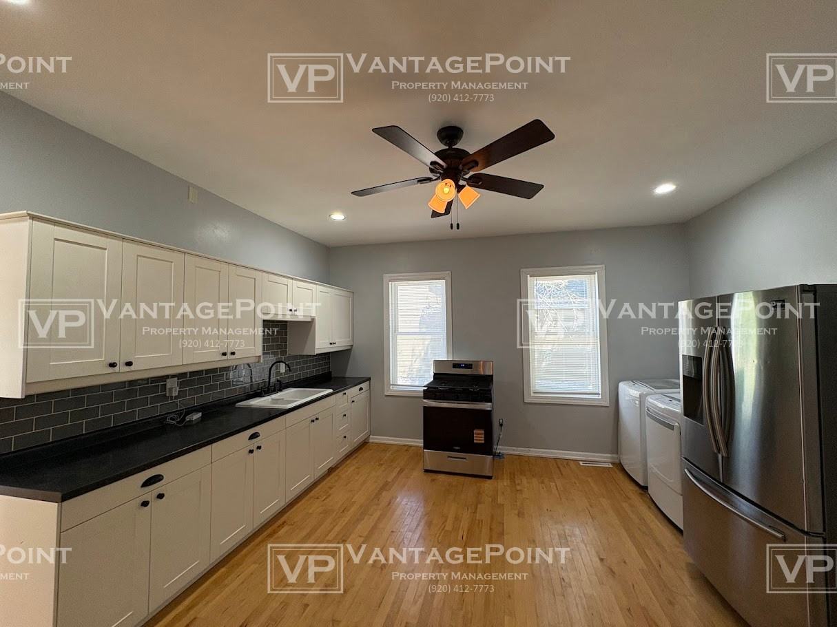 460 S Emery Ave Lowr - Photo 3 of 21