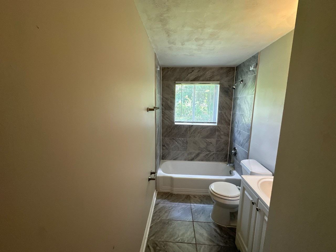 2237 Gayle Ave #1 - Photo 6 of 7