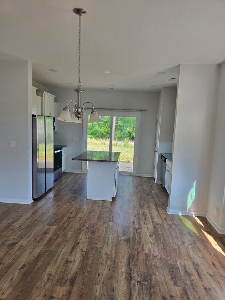 90 Greenview St #1 - Photo 5 of 23