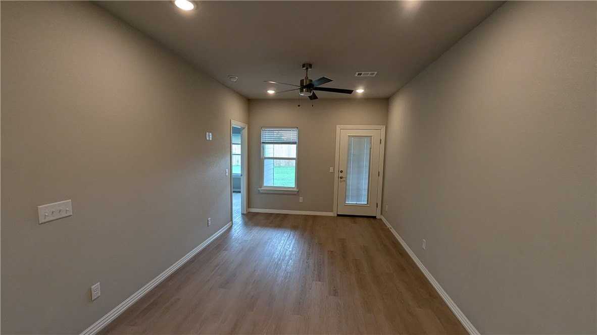 1606 Sw Casuarina Dr #1 - Photo 6 of 14