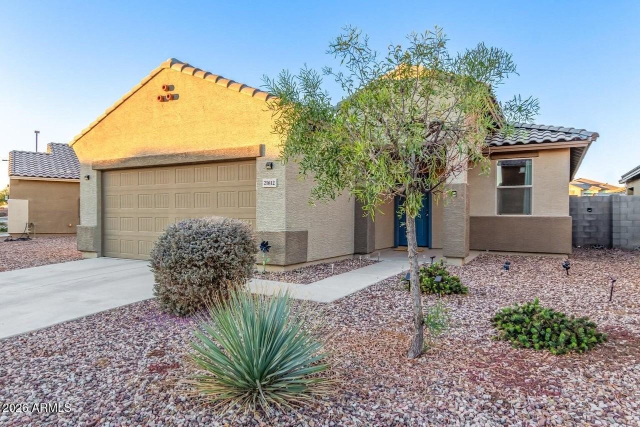 21612 W Kimberly Dr