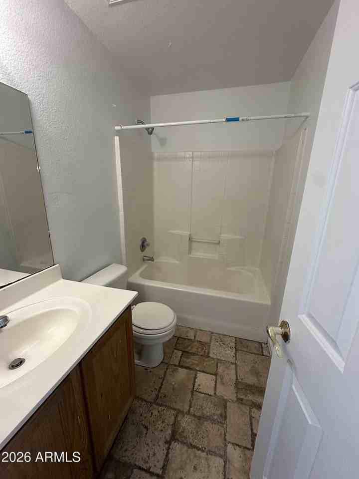 1203 W Kesler Ln - Photo 7 of 7