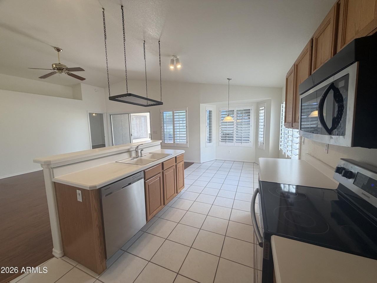 12054 S 44th St - Photo 4 of 21