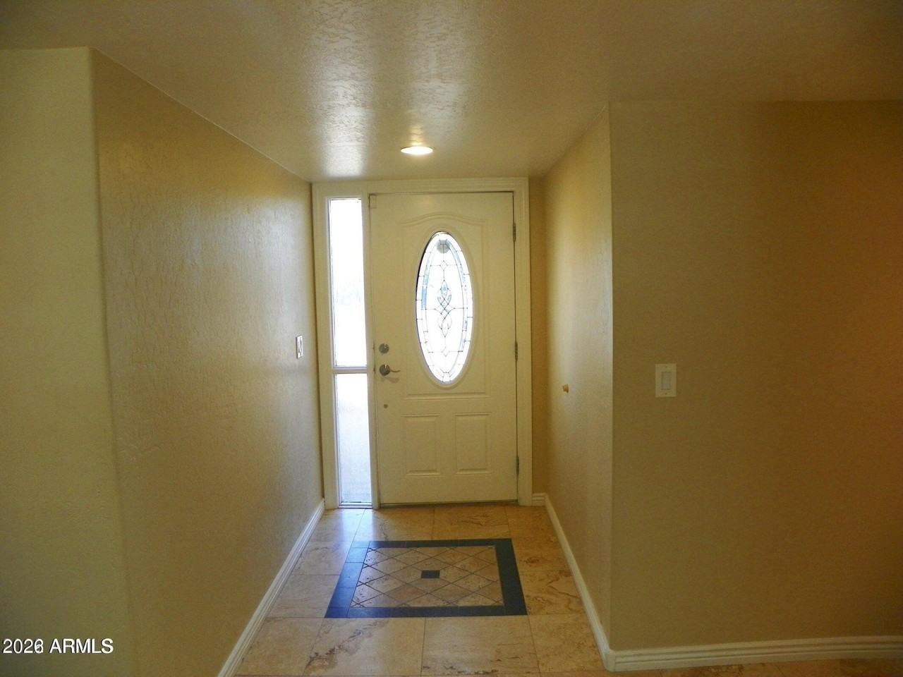 5334 E Friess Dr - Photo 5 of 33