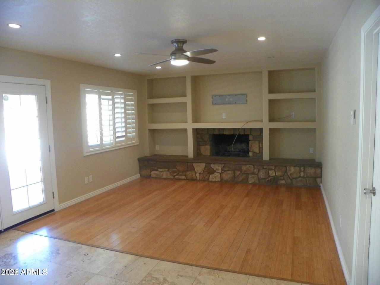 5334 E Friess Dr - Photo 6 of 33