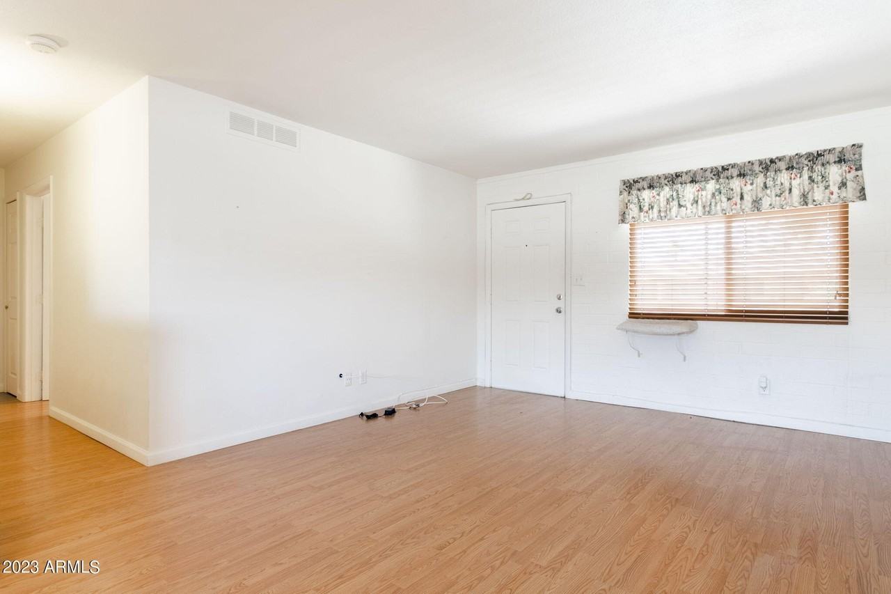 4401 N 12th St #205 - Photo 4 of 20