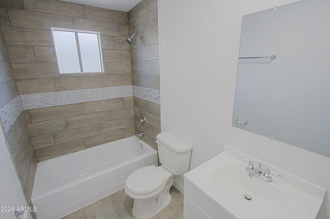 5123 N 17th Ave #2 - Photo 6 of 11