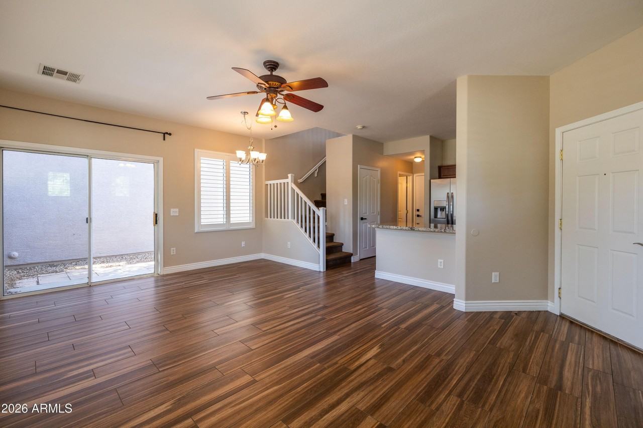 1531 S Longspur Ln - Photo 5 of 34