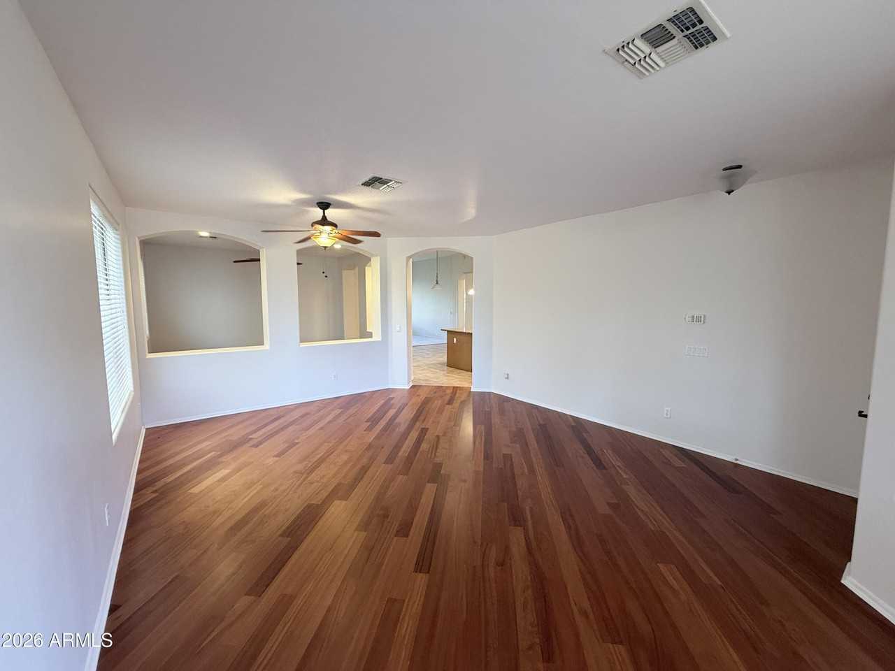 7310 E Mallory Cir - Photo 4 of 28
