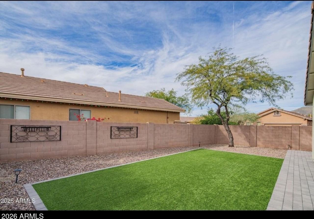 40130 N Thunder Hills Ct - Photo 2 of 50