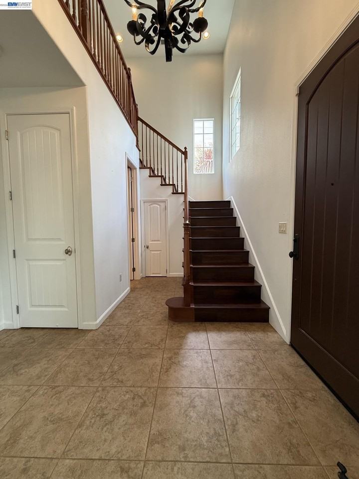 3124 Sweetviolet Dr - Photo 3 of 24