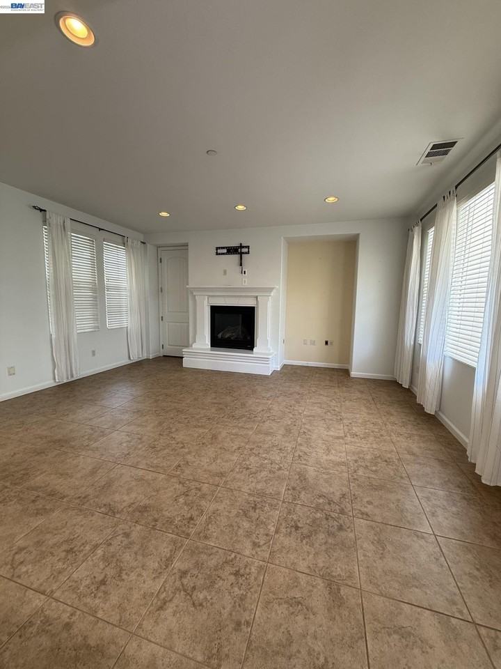 3124 Sweetviolet Dr - Photo 7 of 24
