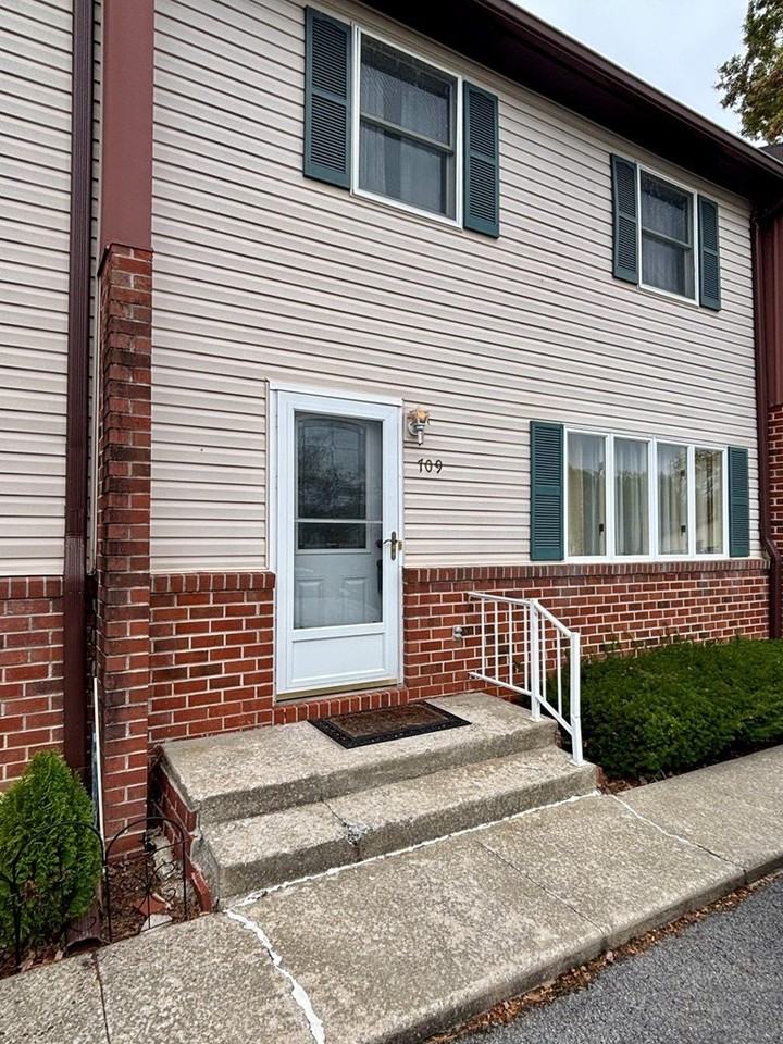 709 Chert Ln - Photo 2 of 16