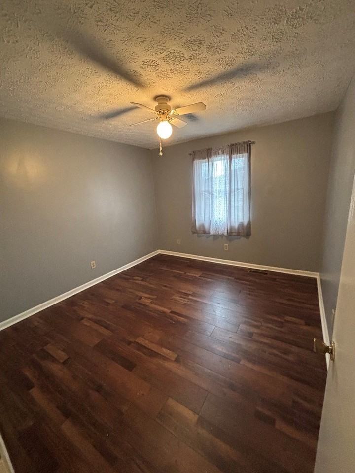 709 Chert Ln - Photo 4 of 16