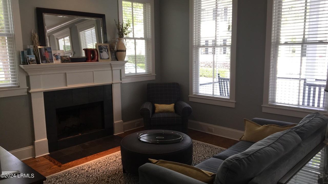 59 Grace Park - Photo 3 of 27