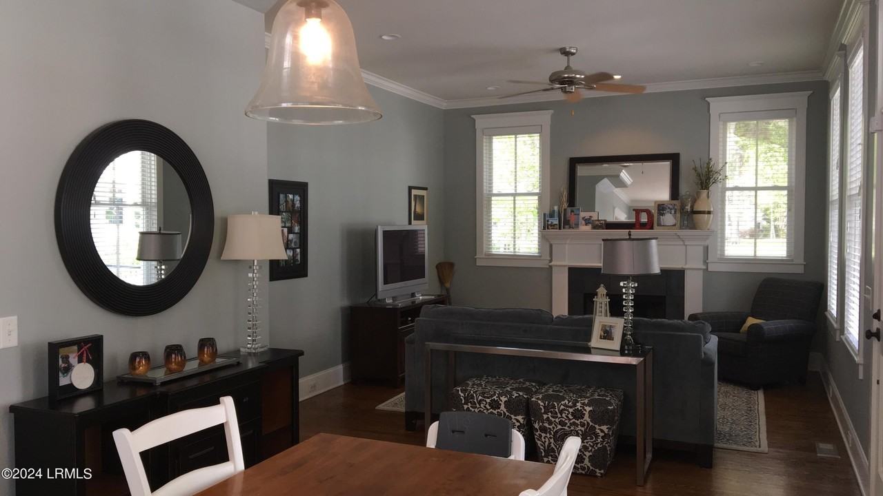 59 Grace Park - Photo 4 of 27