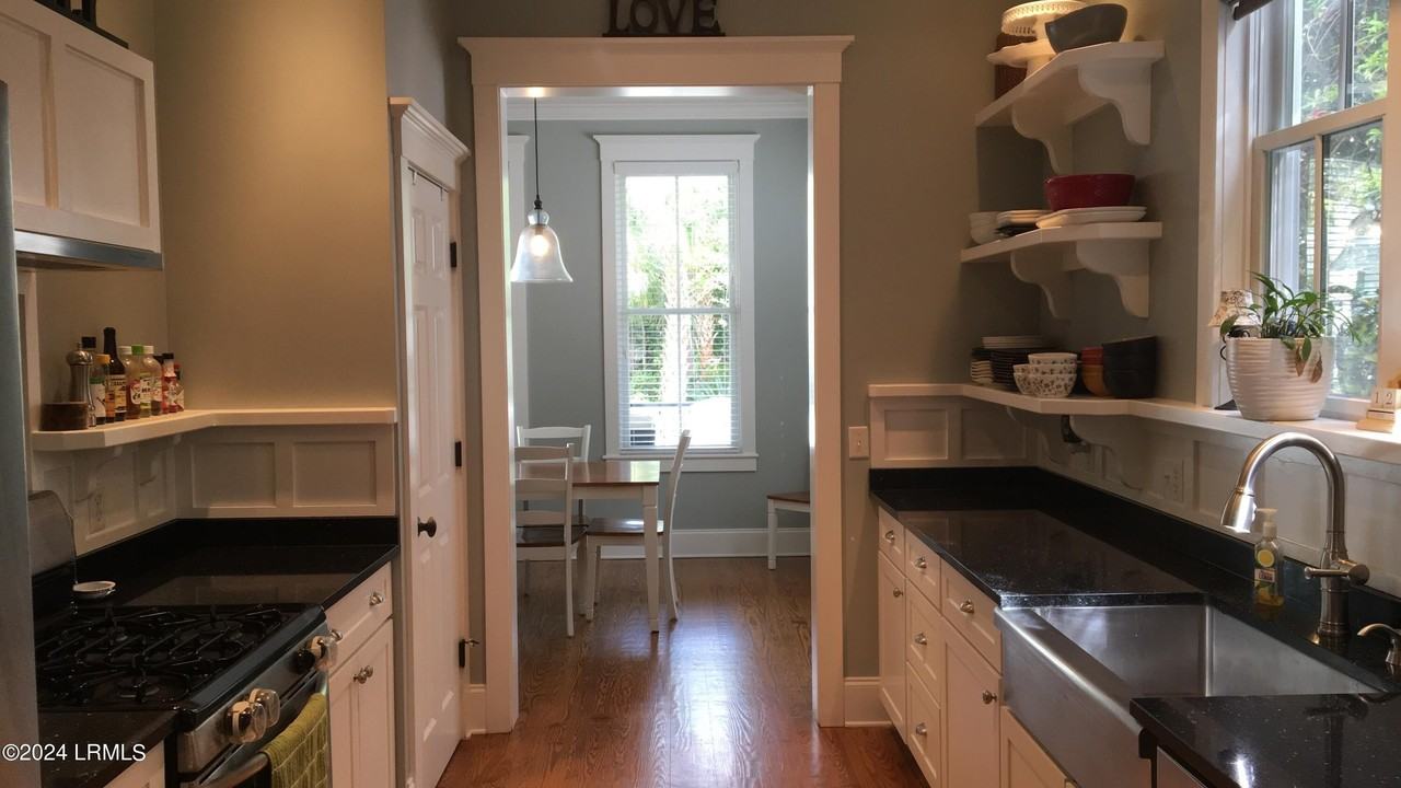 59 Grace Park - Photo 6 of 27