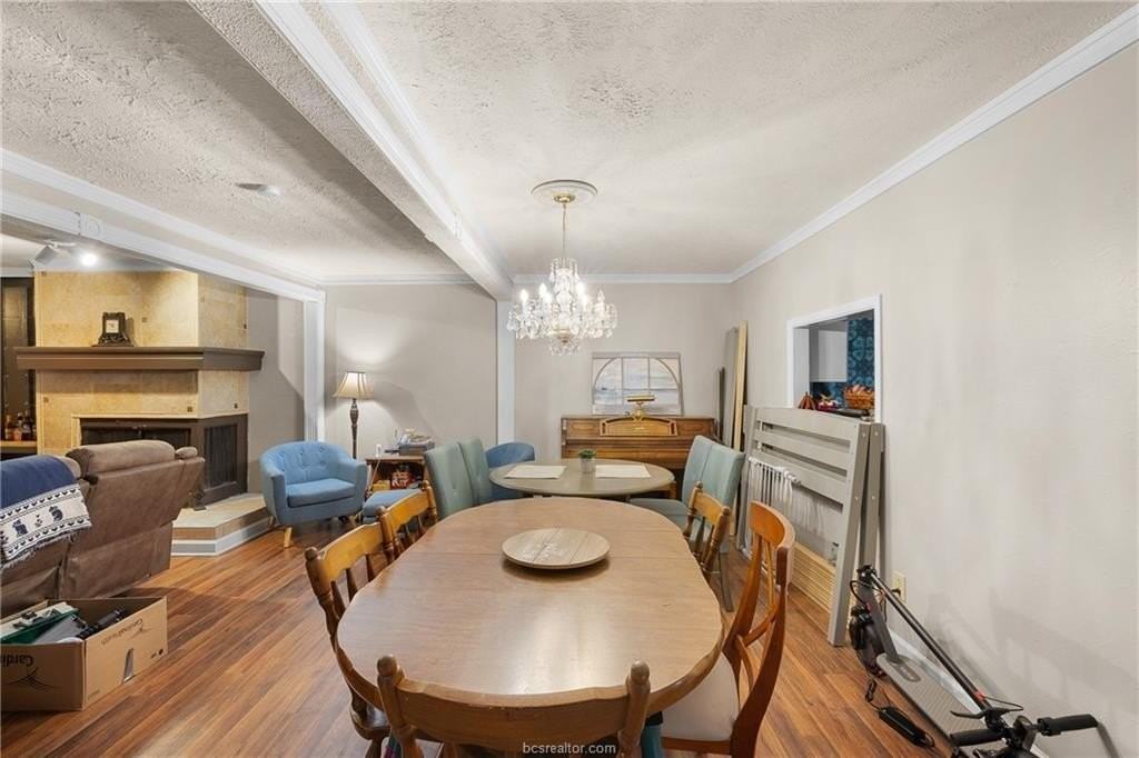 909 Westview St - Photo 5 of 16