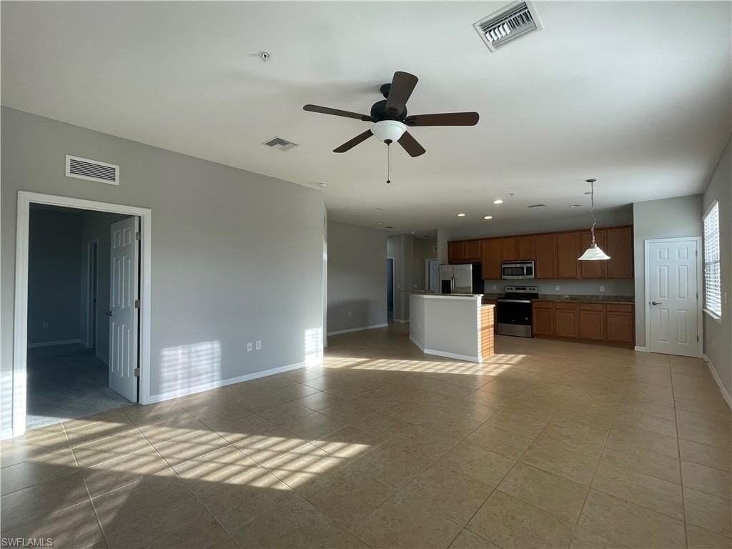 3702 Pino Vista Way Unit 3 - Photo 5 of 32