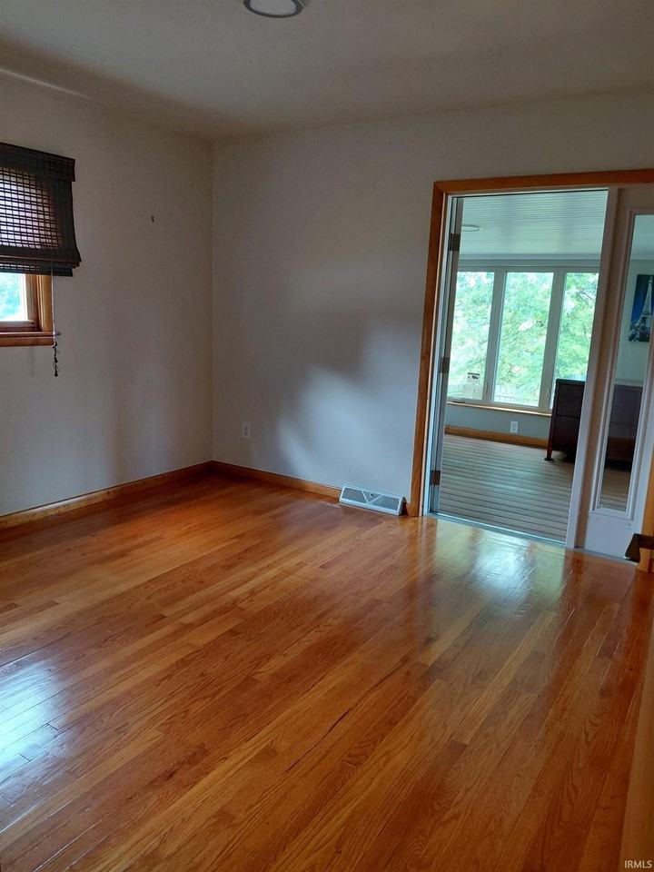 310 S Wynnedale Dr - Photo 4 of 14