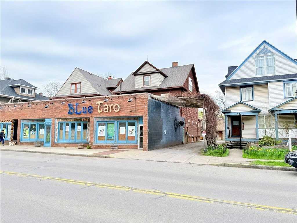 936 Monroe Ave - Photo 2 of 10