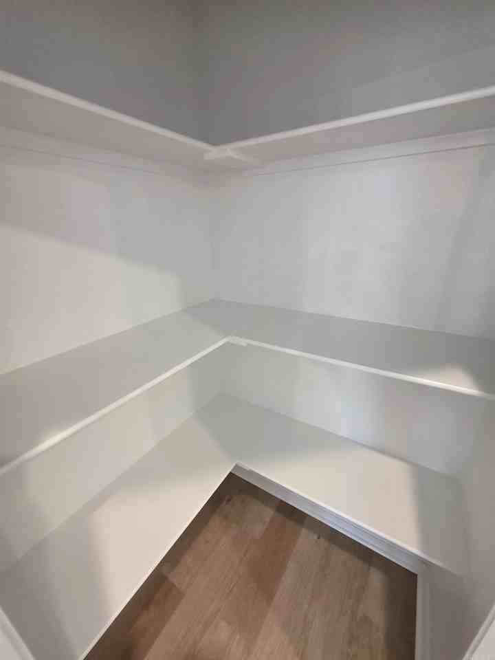 782 Gussy Ln - Photo 7 of 28
