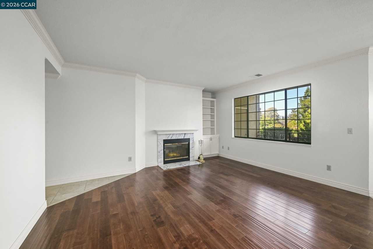 5022 Lakeview Dr #101 - Photo 3 of 30