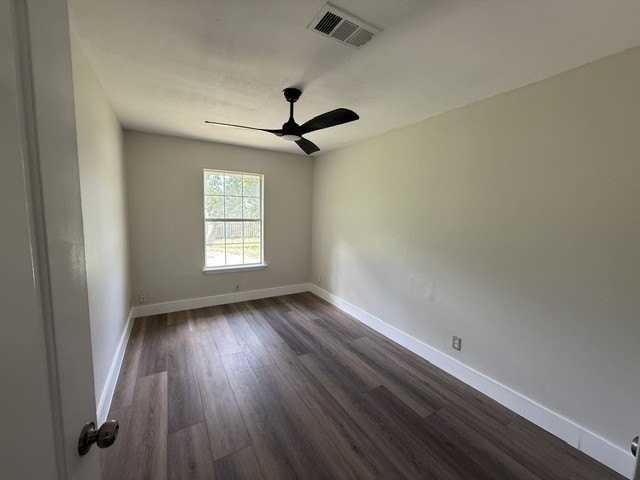 1005 Grant Pl - Photo 5 of 10
