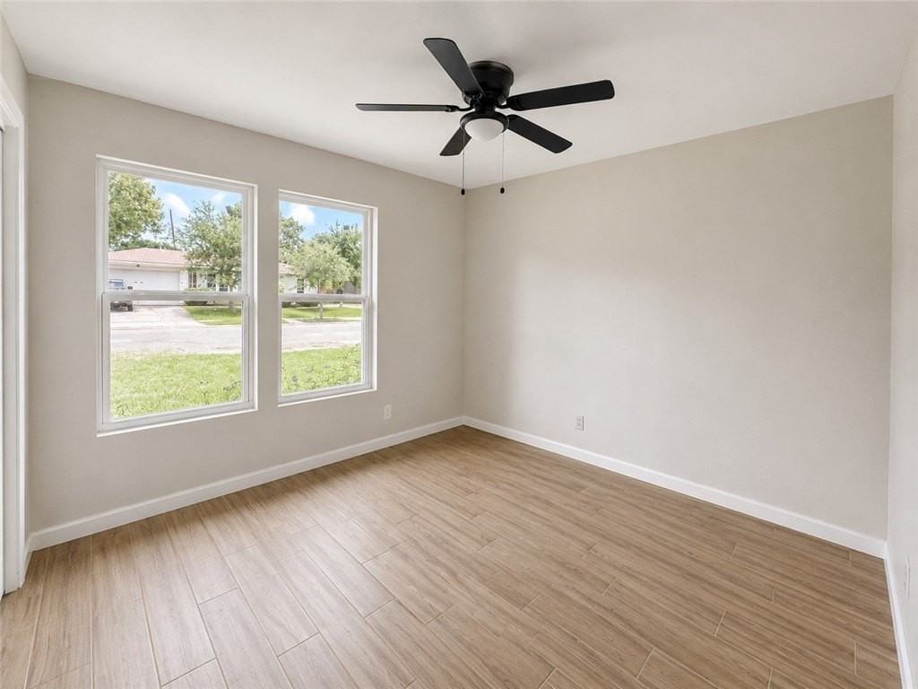 5901 Norvel Dr - Photo 4 of 5