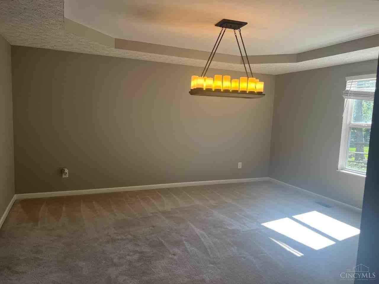 5827 Maxfli Ln - Photo 5 of 32
