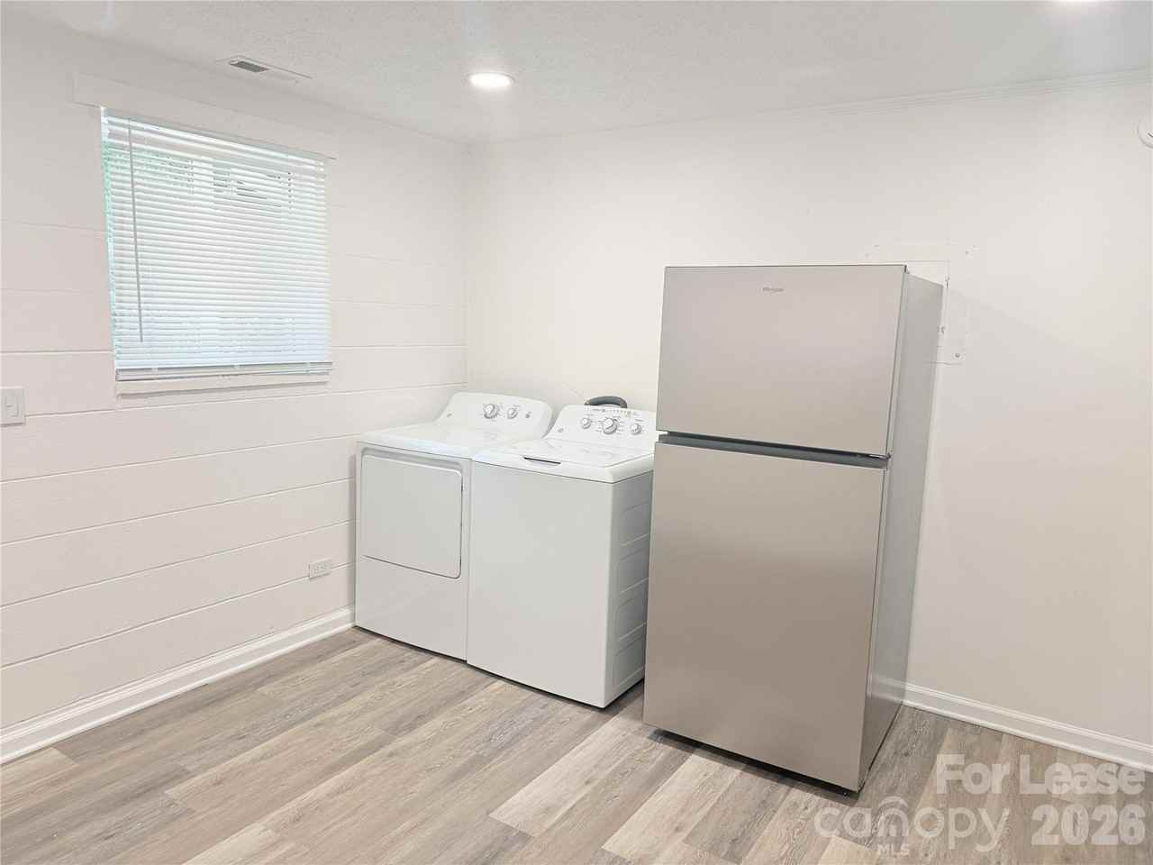 110 N Peterson St - Photo 6 of 14