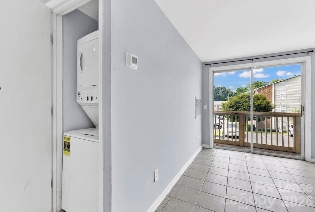 1624 Arlyn Cir #H - Photo 5 of 15