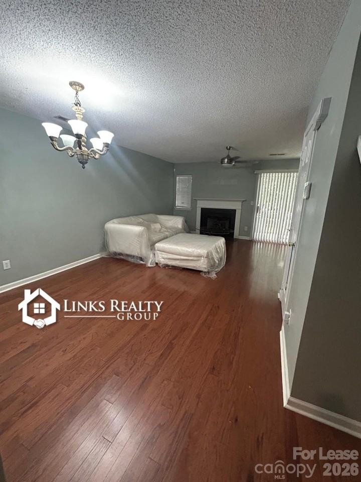 2208 Preakness Ct - Photo 2 of 16
