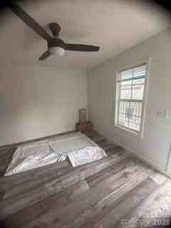 608 11th St - Photo 4 of 9