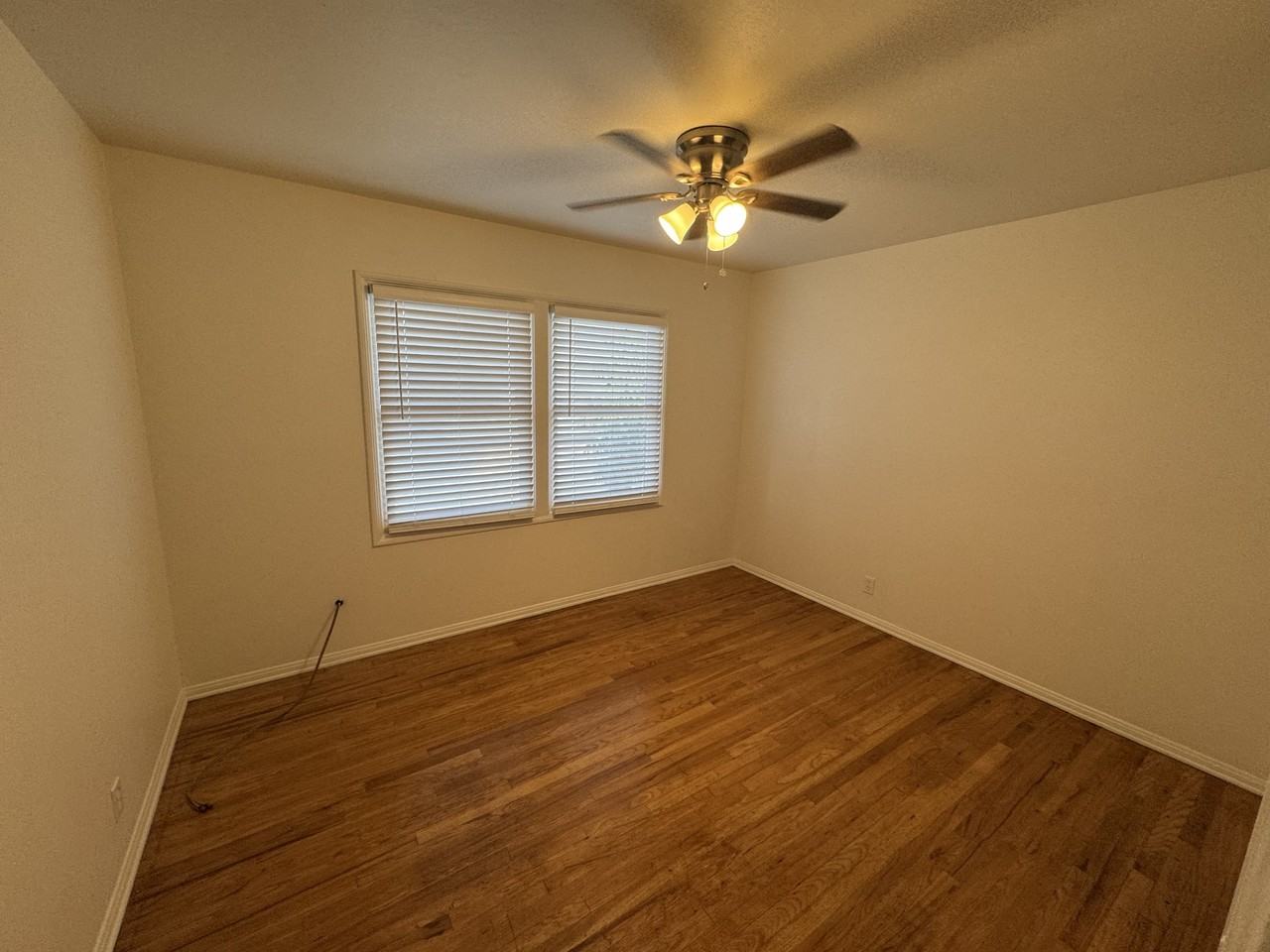 1136 Linden Avenue - Photo 3 of 15