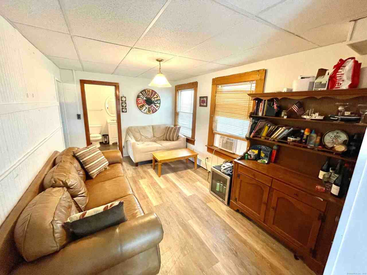 795 E Broadway - Photo 6 of 16