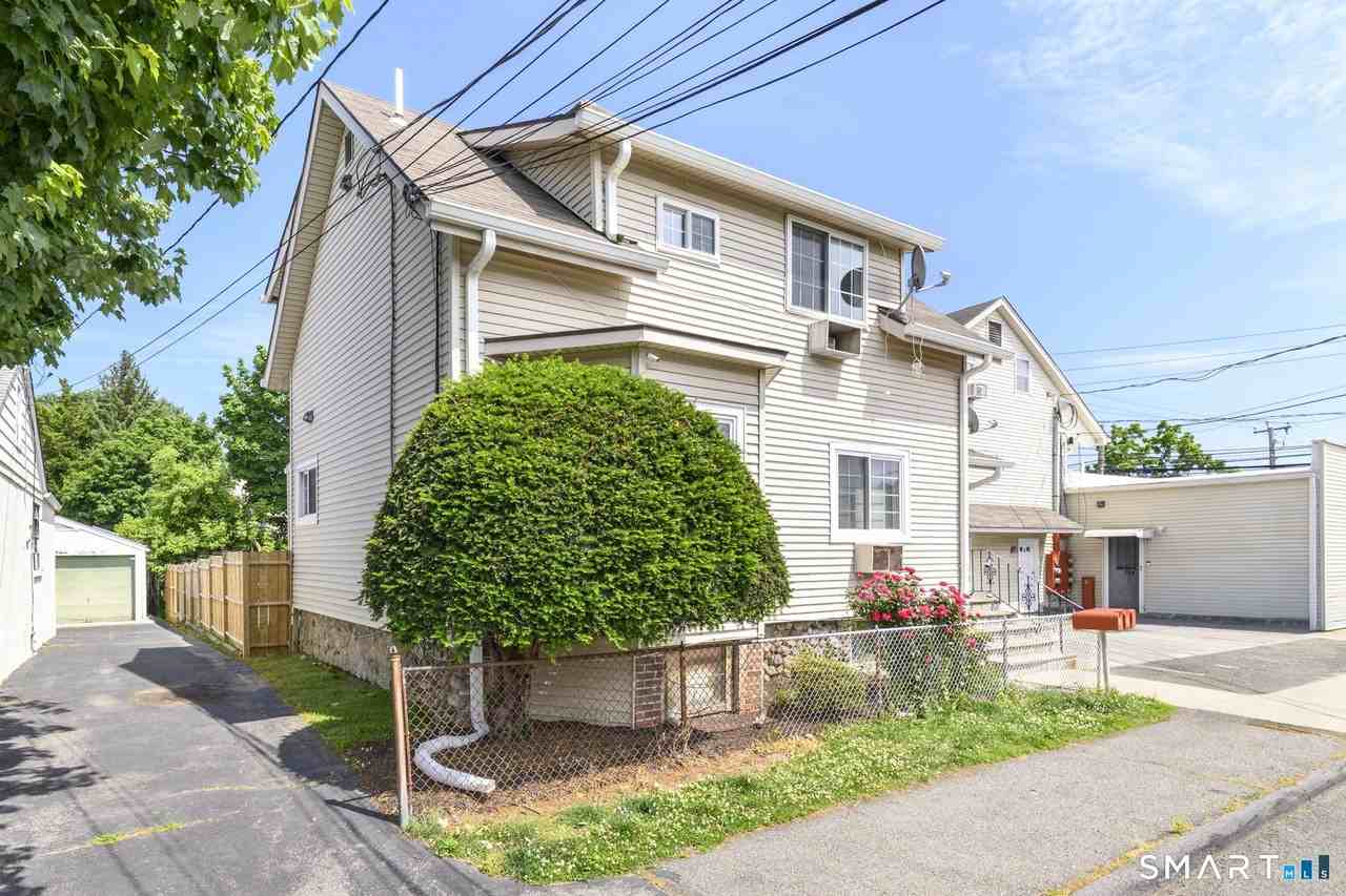 750 Cove Rd #5 - Photo 3 of 15