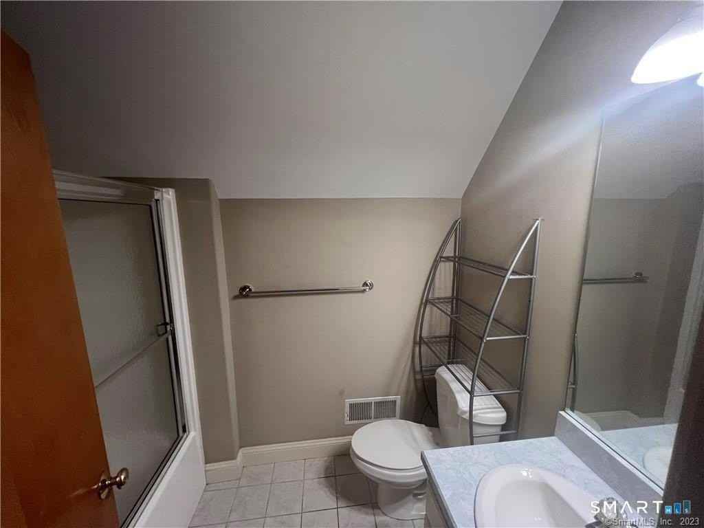 6 Kingsley Dr - Photo 5 of 24