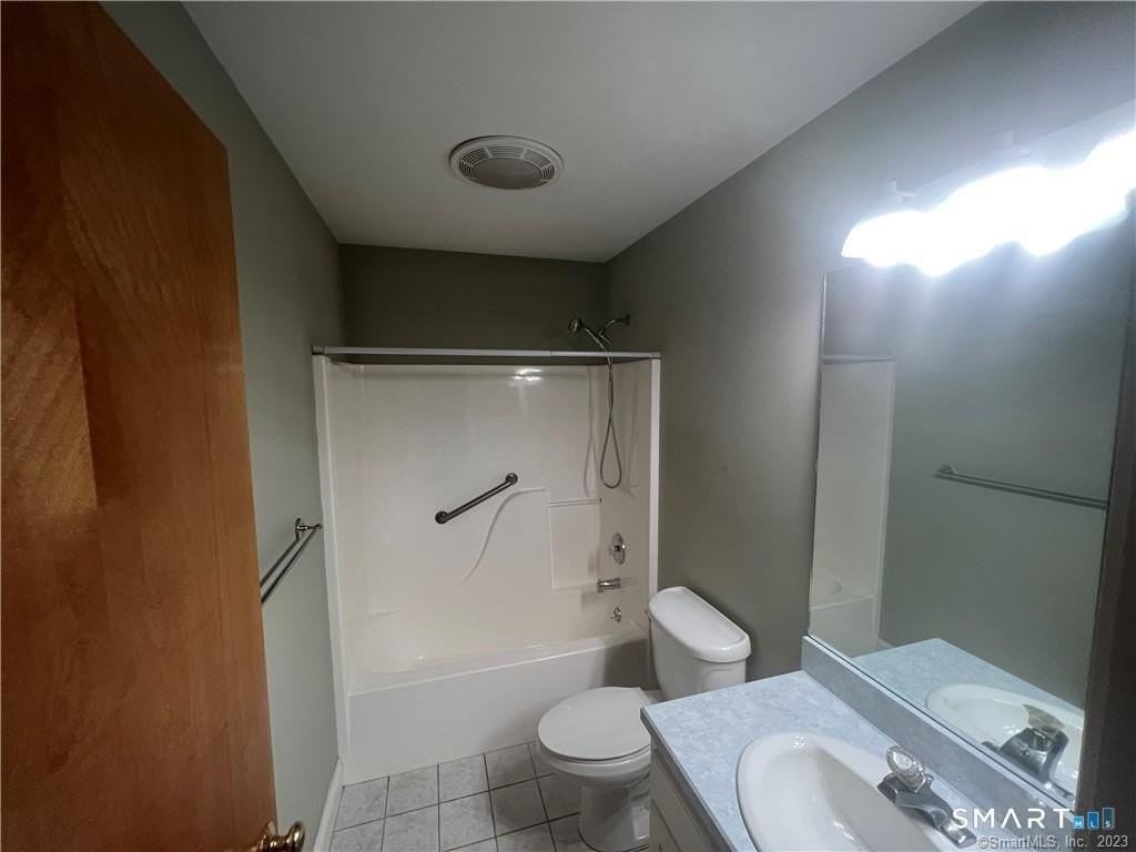 6 Kingsley Dr - Photo 6 of 24