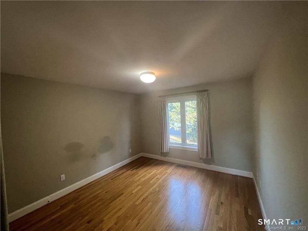 6 Kingsley Dr - Photo 7 of 24