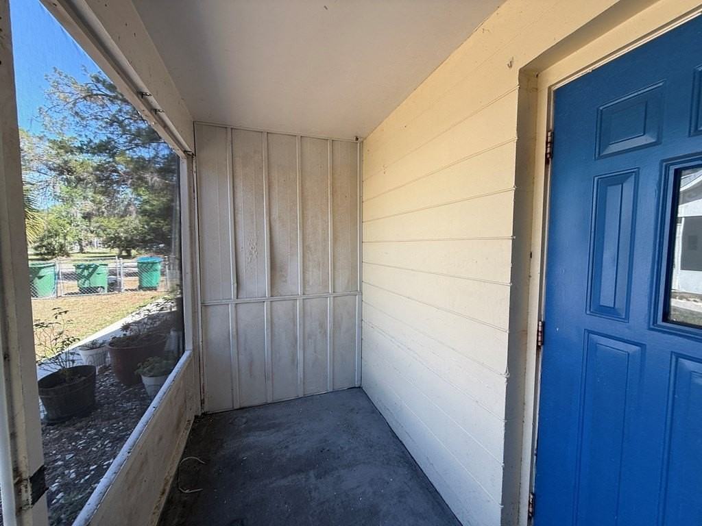213 Se 1st Ave - Photo 6 of 8