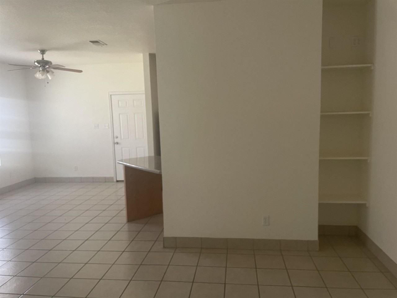 317 Rosalinda Dr - Photo 2 of 7