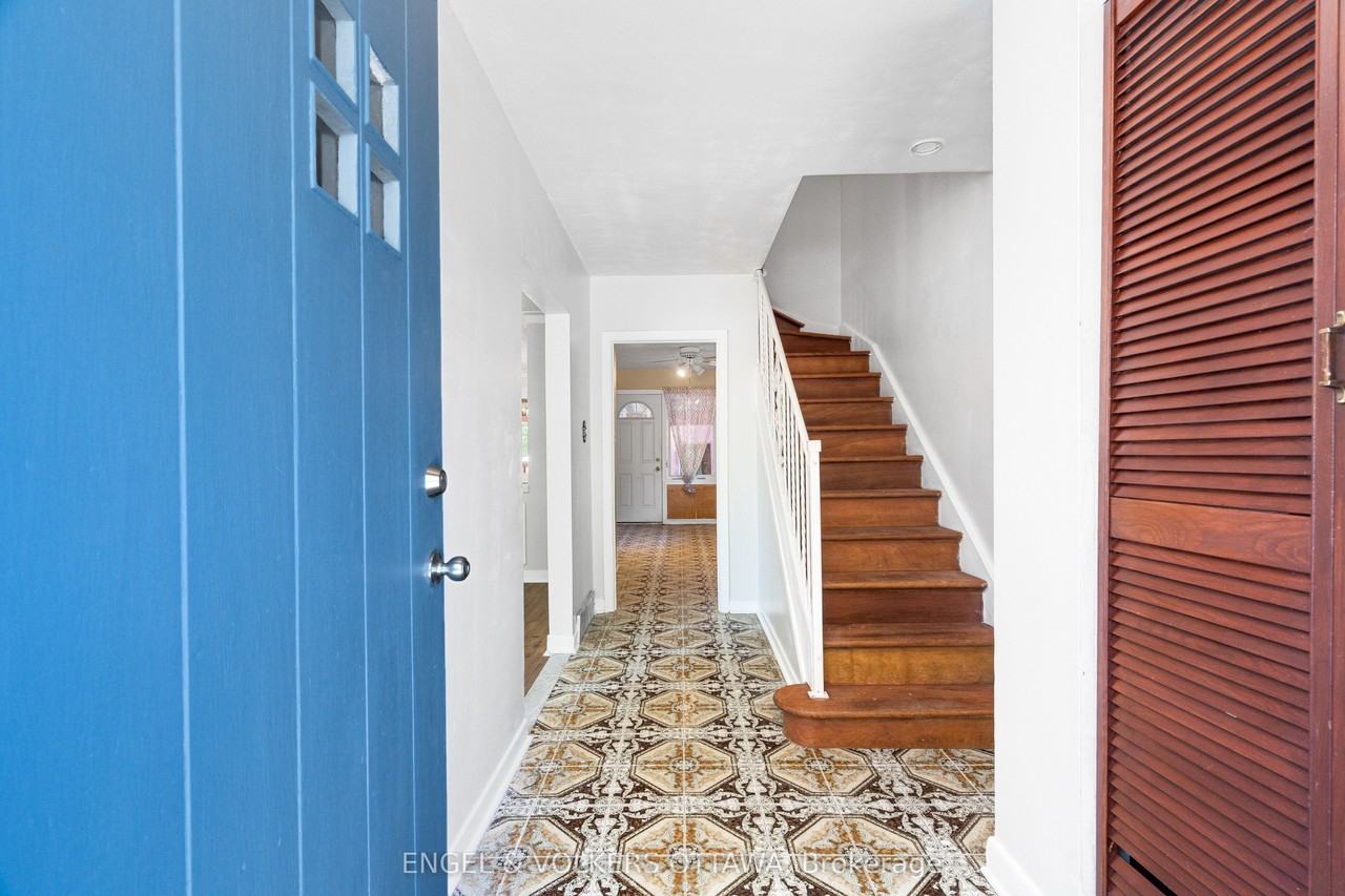 1402 Kilborn Ave - Photo 5 of 36